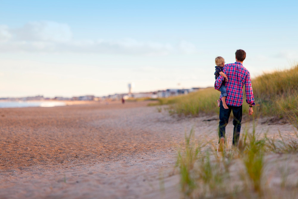 daddy deprivation discipleship problem dad holding child image
